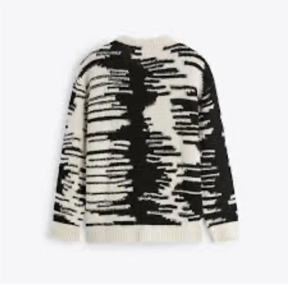 NWT Zara Abstract Jacquard Sweater Black White L - Picture 2 of 7
